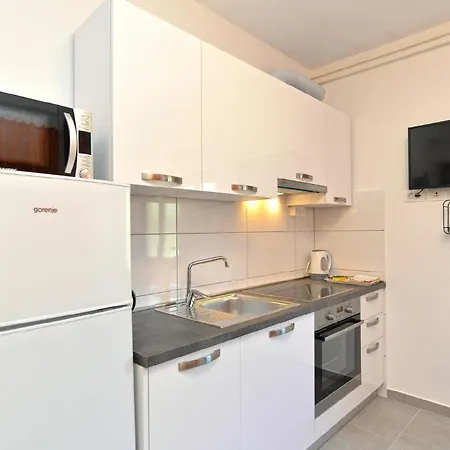 Fuer 4 Personen Ca 35 Qm In Fazana, Istrien Istrische Riviera Apartment Fazana