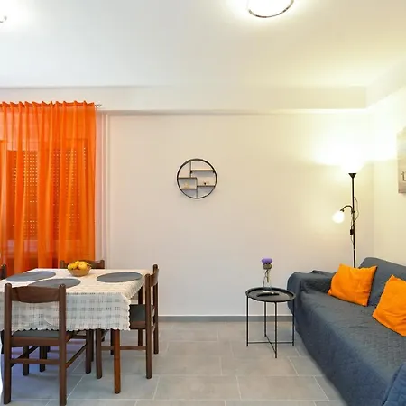 Apartment Fuer 4 Personen Ca 35 Qm In Fazana, Istrien Istrische Riviera *