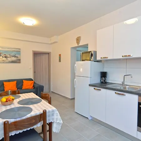 Fuer 4 Personen Ca 35 Qm In Fazana, Istrien Istrische Riviera Apartment *