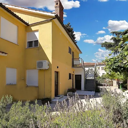 Fuer 4 Personen Ca 35 Qm In Fazana, Istrien Istrische Riviera * Fazana