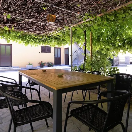 Fuer 4 Personen Ca 35 Qm In Fazana, Istrien Istrische Riviera Apartment *